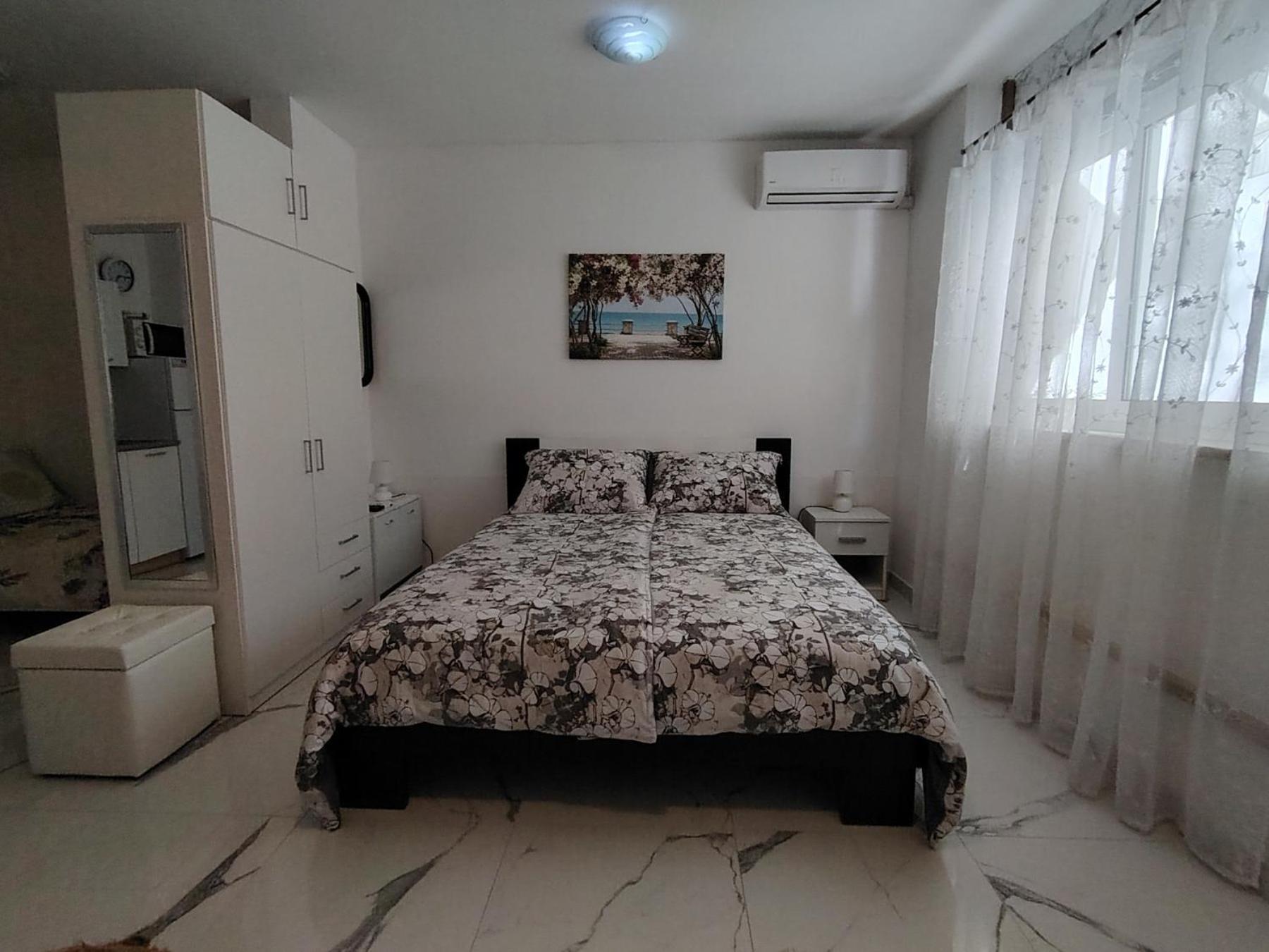 Studio-Apartman Ella Poreč Kültér fotó