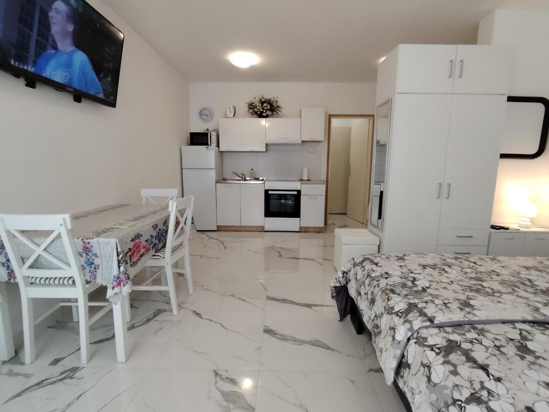 Studio-Apartman Ella Poreč Kültér fotó
