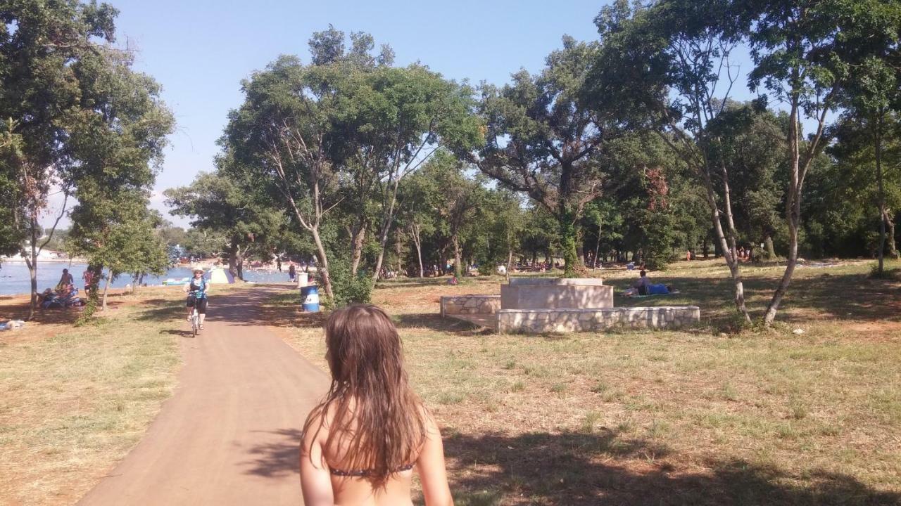 Studio-Apartman Ella Poreč Kültér fotó